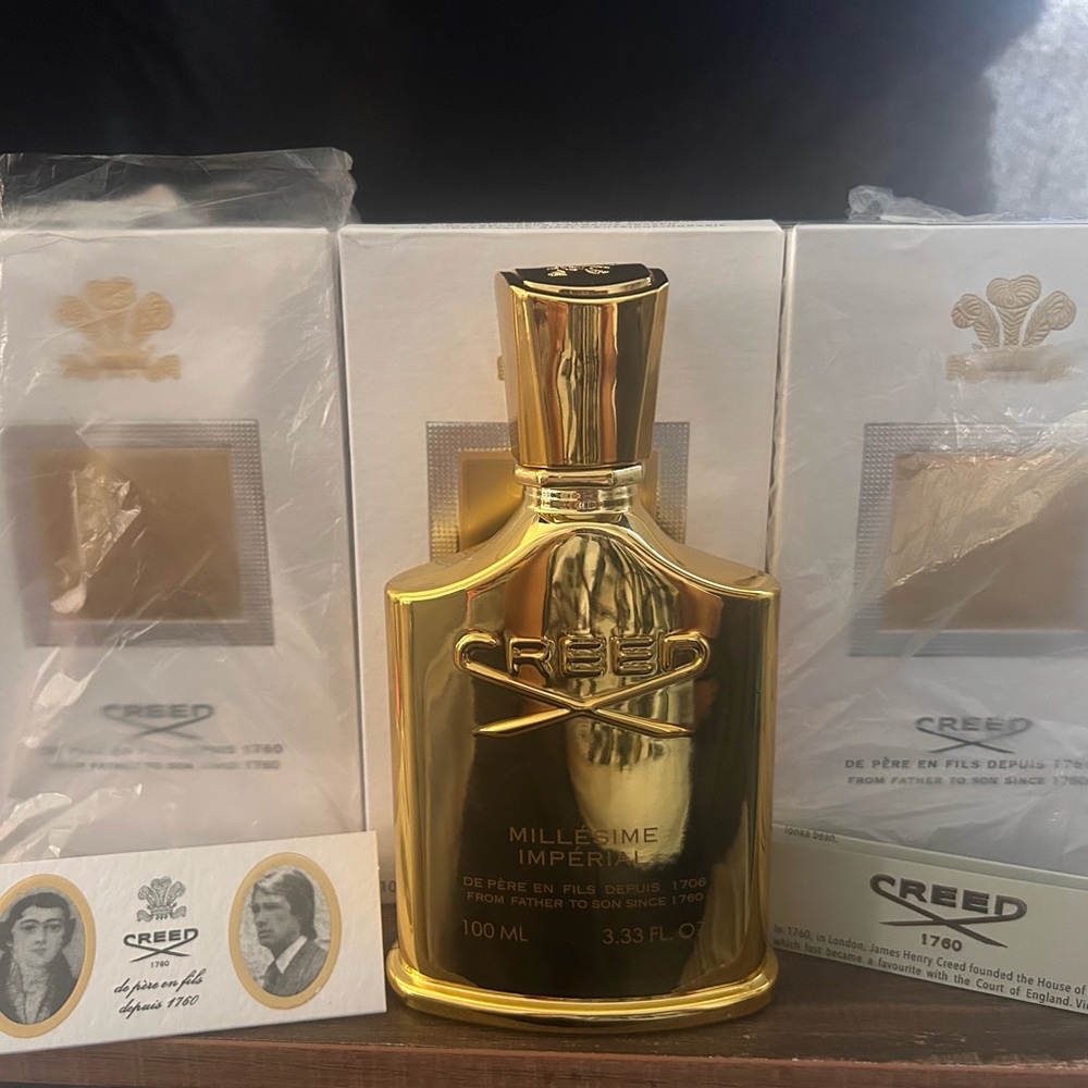 *READ DESCRIPTION * Gold Metallic Millesime Imperial Perfume Bottle